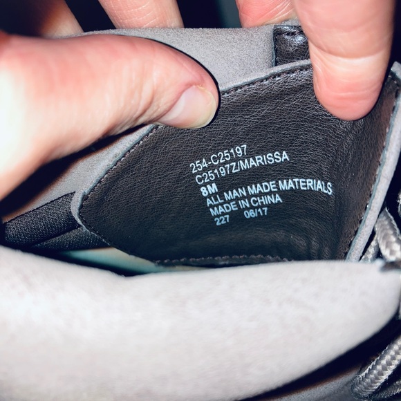 Cliffs White Mountain Ankle Booties for sale! Lightly worn but cute! SIZE: 8M - Picture 6 of 6